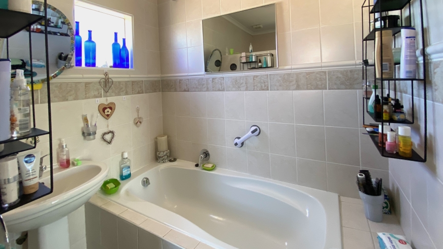 3 Bedroom Property for Sale in Port Owen Western Cape